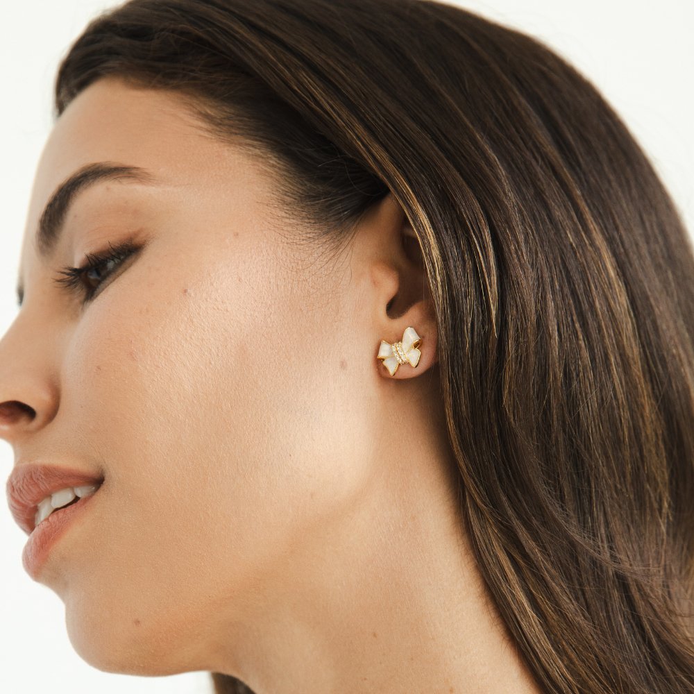 Kristallweiße Ohrringe mit Schleife