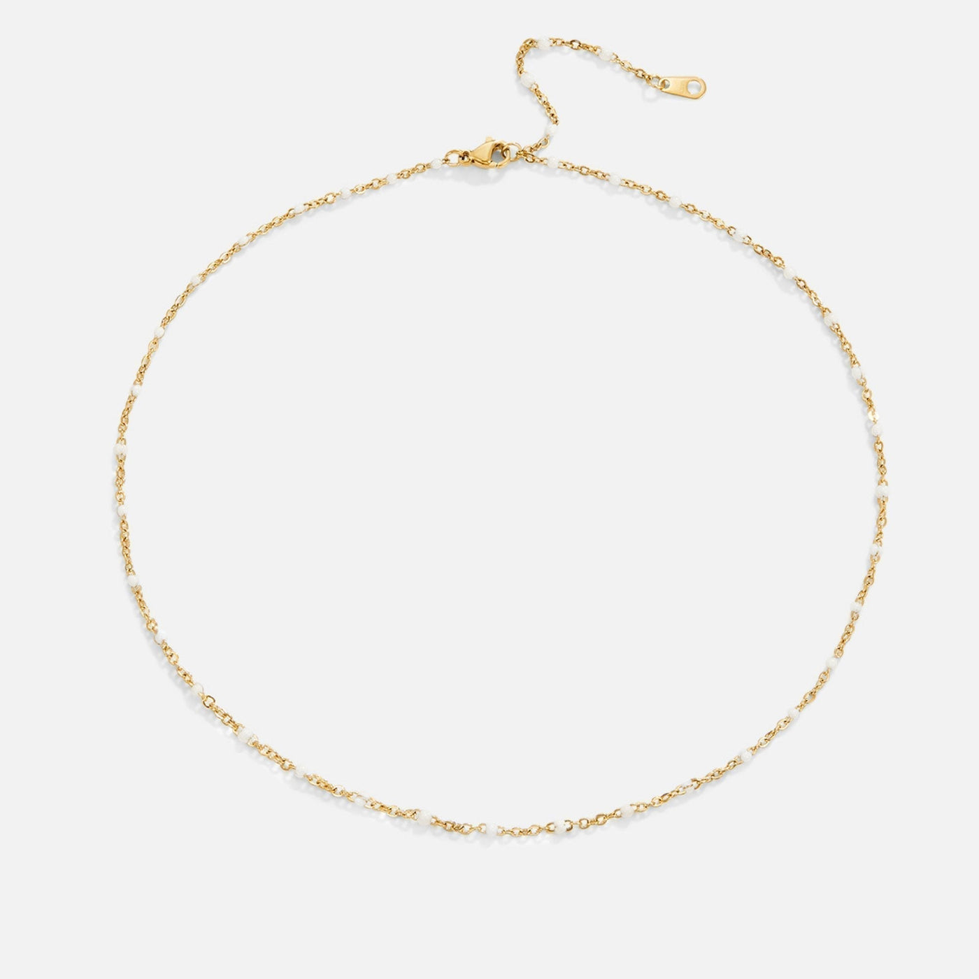 Schöne weiße Perlenkette